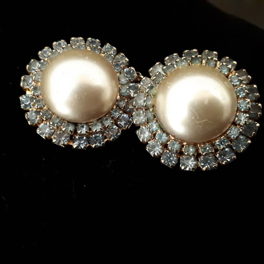 Coro Double Rhinestone Brooch